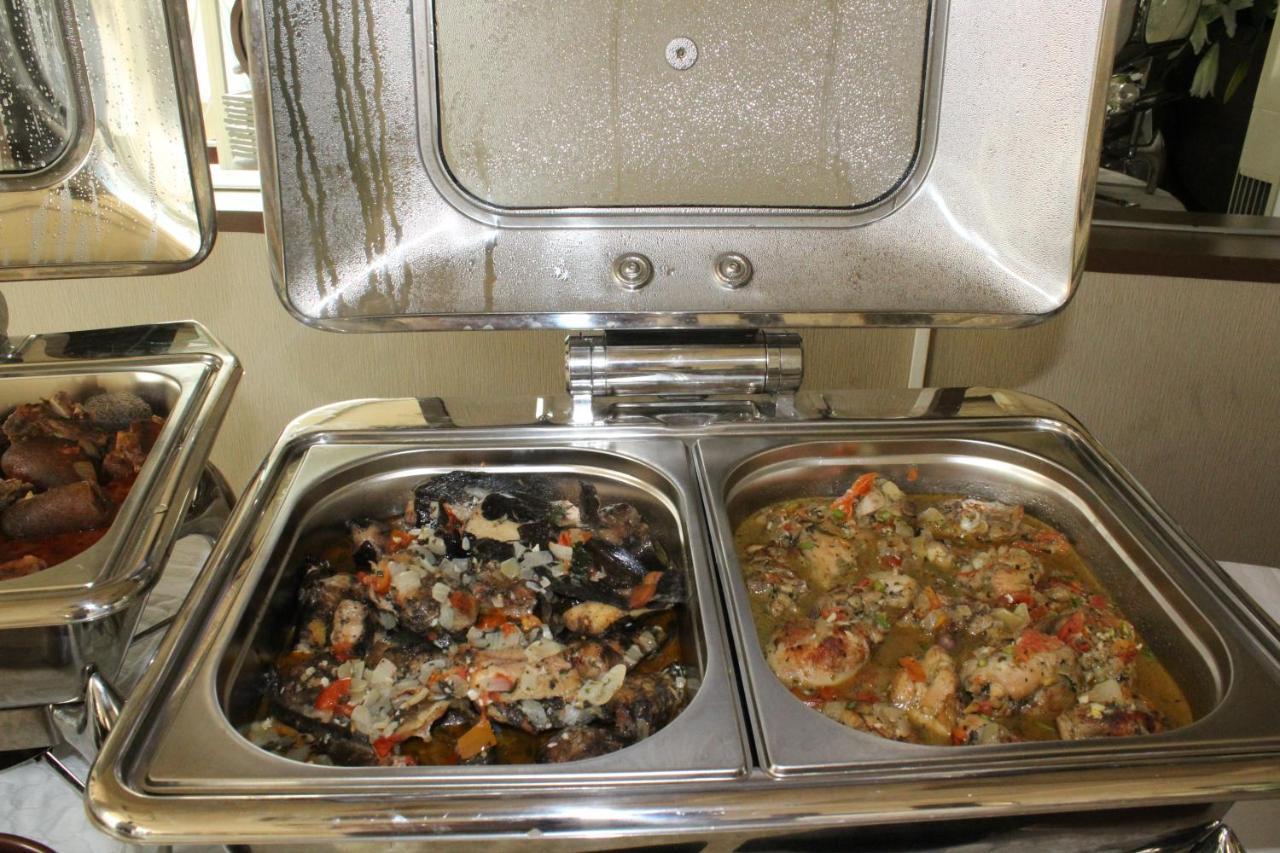 Hotel Amaritsah Brazzaville Zewnętrze zdjęcie